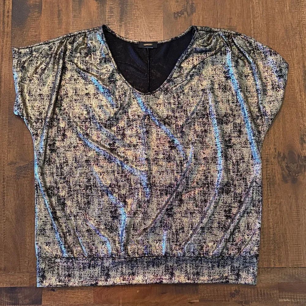 Expresso Metallic Speckled V-Neck Top - Black & Gold